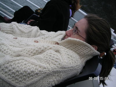 Embutxada
En un petit creuer de dues hores en ferry l'Anna tenia una mica de fred
Palabras clave: Anna ferry Noruega