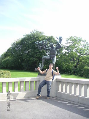 Vigeland 2
Igualets, igualets
Palabras clave: Vigeland Oslo Noruega