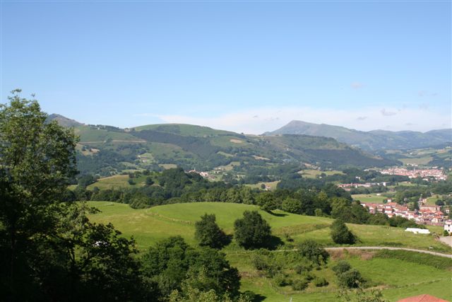 donosti2007_2 002 Valle del Baztan, mirador.jpg